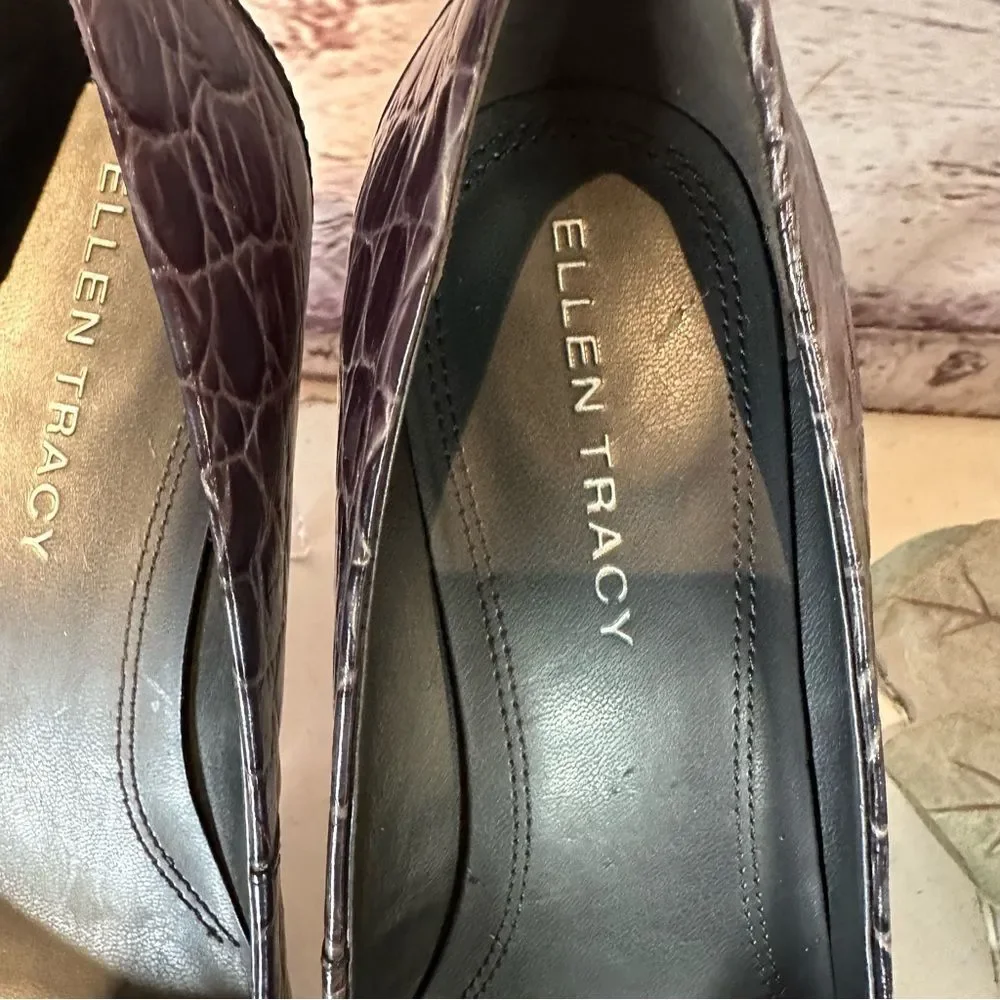 Ellen Tracy Women's Burgundy Croc Embossed Bow Wedge Pumps Size 8 EUC